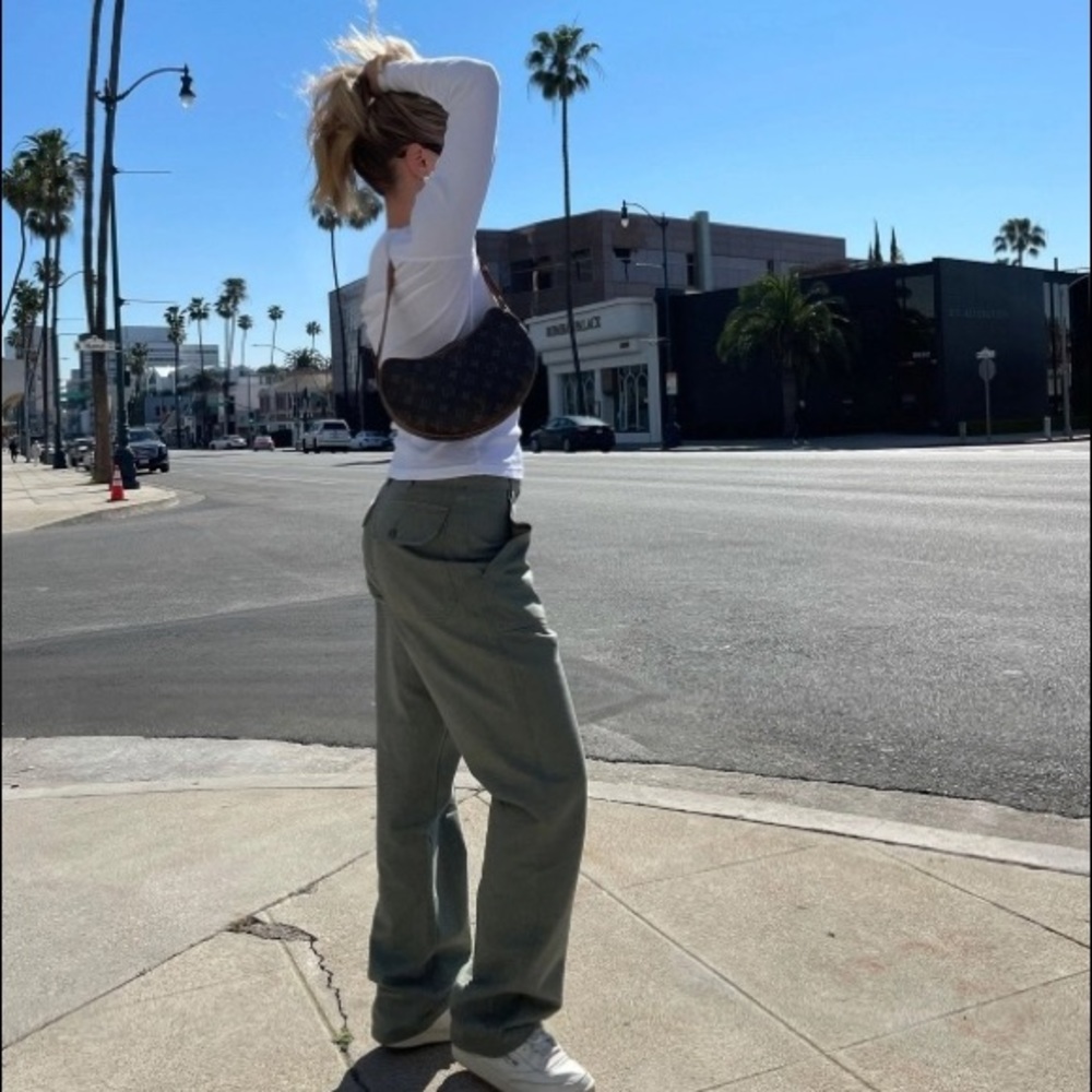 ZARA - Y2K Green Cargo Pants - Size 2 or 25